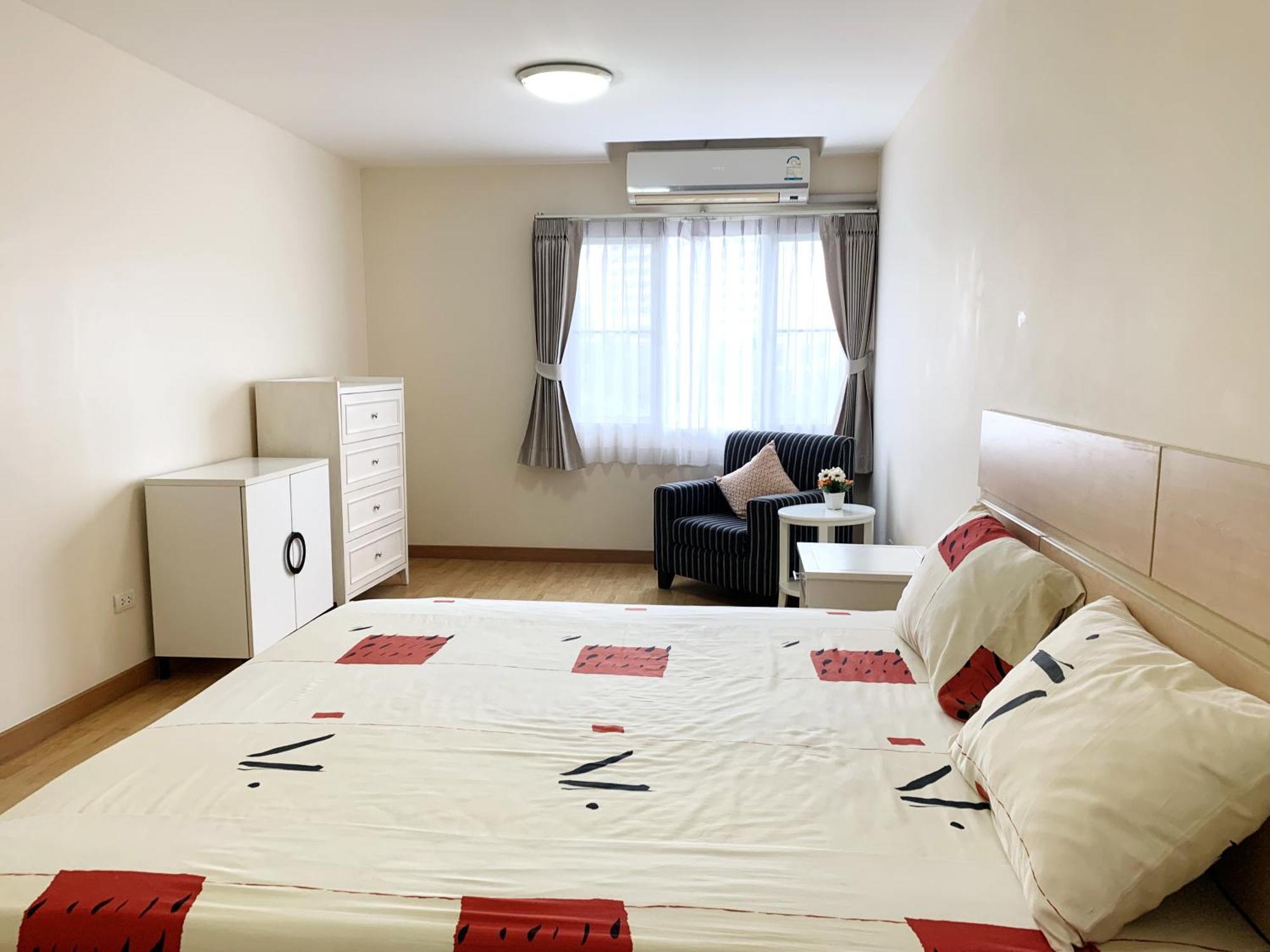 Charming Resident At Ekkamai From Studio Unit Up To 2 Bedroom Apartment بانكوك المظهر الخارجي الصورة